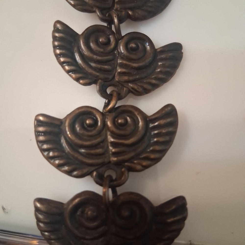 Bronze Owl-Link Wall Decor Necklace